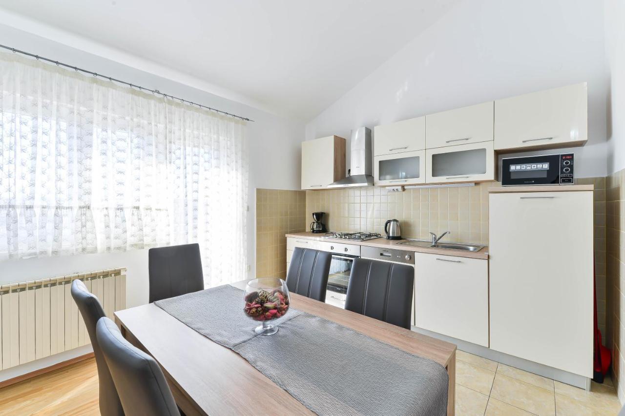 Apartmani Stadion 扎达尔 外观 照片